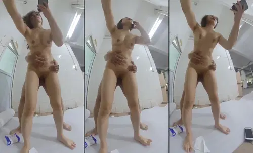 Đang chịch em trong nhà kho công ty thì chồng em gọi điện thoại